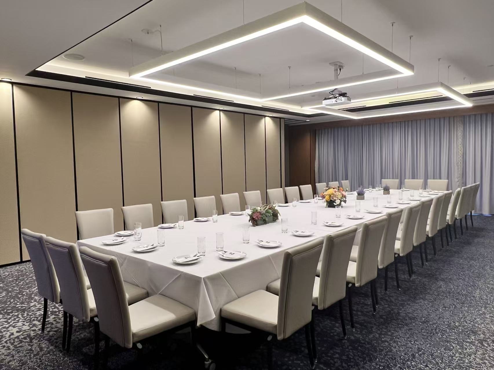 Dock3366 private dining room set for a group dinner