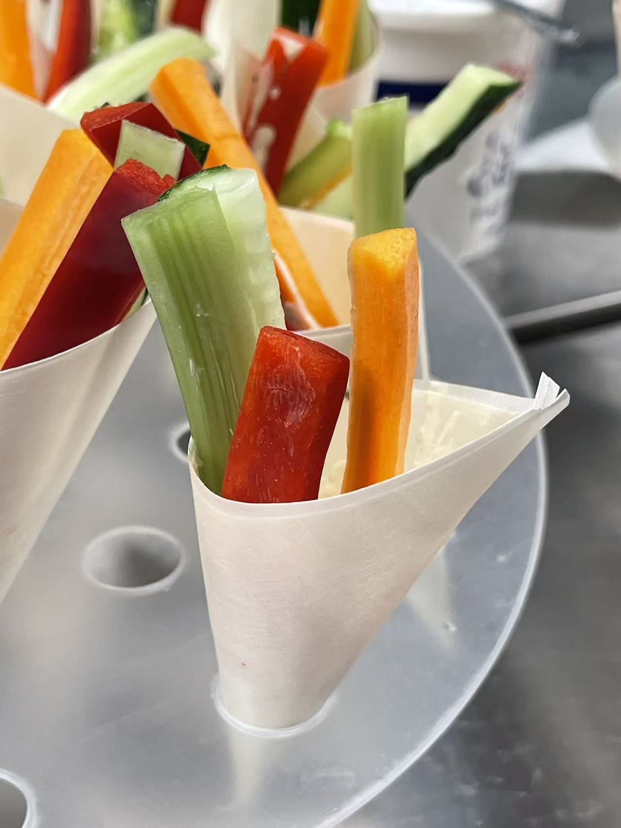 Dock3366 fresh vegetable cups for an event